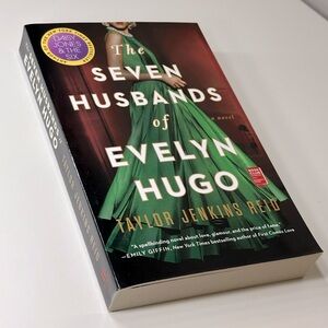 The Seven Husbands of Evelyn Hugo Taylor Jenkins Reid Book
